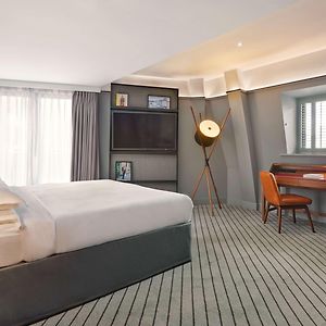 Kamer met een King Size Bed